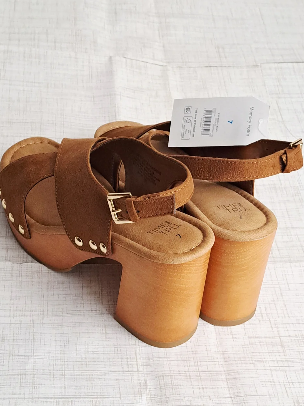 TIME AND TRU Brown Suede Crisscross Block Heels Platform Sandals Shoes